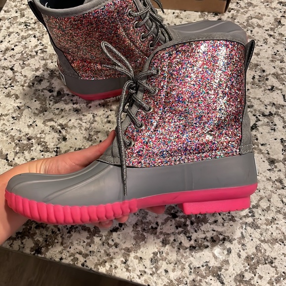 Marley Lilly sparkles duck boots- size 8 - Picture 4 of 6